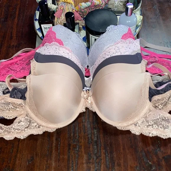 Victoria’s Secret NWOT Dream Angels Bras—$20 each - Picture 6 of 10